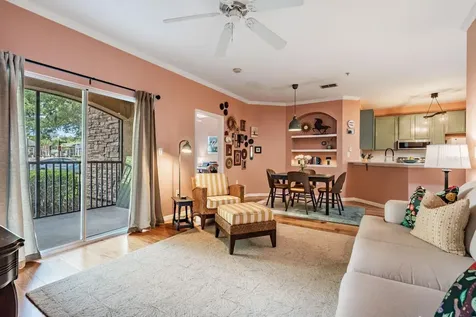 10103 Courtney Oaks Circle Tampa FL 33619