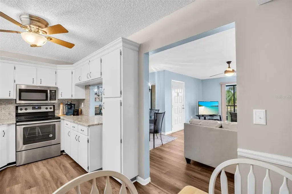 2523 Pine Ridge Way S Palm Harbor FL 34684