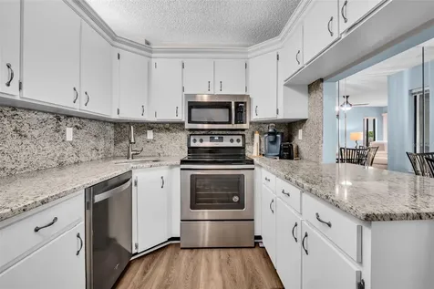 2523 Pine Ridge Way S Palm Harbor FL 34684