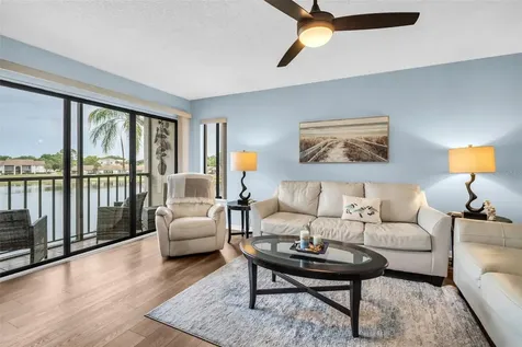 2523 Pine Ridge Way S Palm Harbor FL 34684