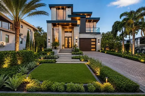 1026 Monterey Boulevard NE St Petersburg FL 33704