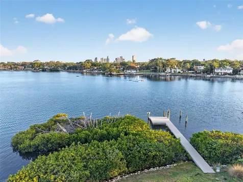 1026 Monterey Boulevard NE St Petersburg FL 33704