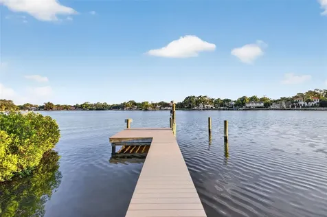 1026 Monterey Boulevard NE St Petersburg FL 33704