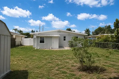 517 24th Avenue W Bradenton FL 34205