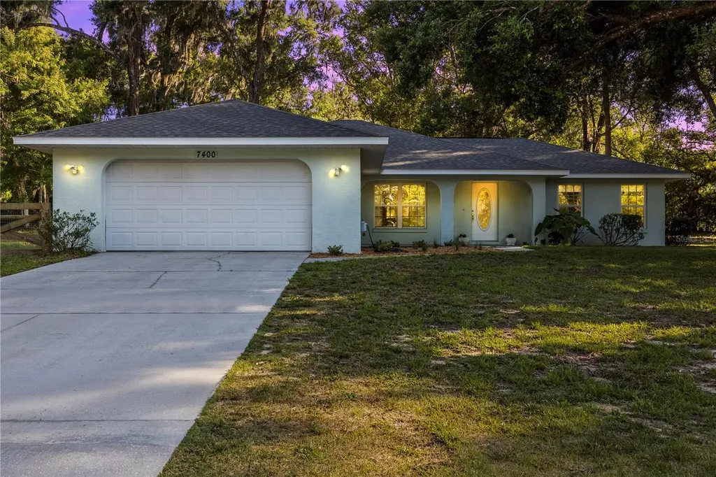 7400 S Eastlake Drive Floral City FL 34436