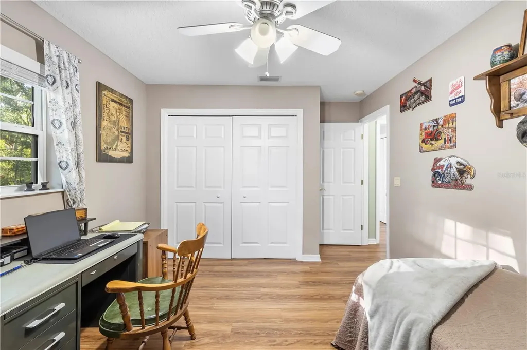 7400 S Eastlake Drive Floral City FL 34436