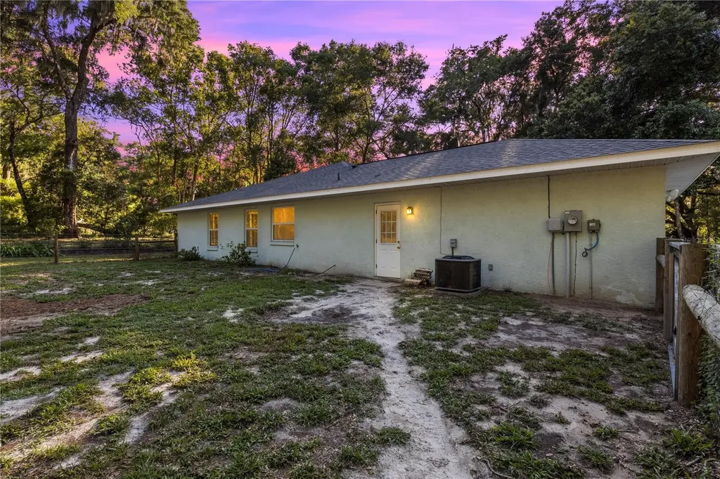 7400 S Eastlake Drive Floral City FL 34436