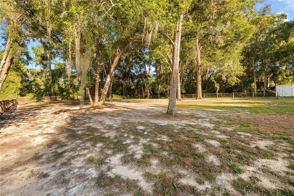 7400 S Eastlake Drive Floral City FL 34436