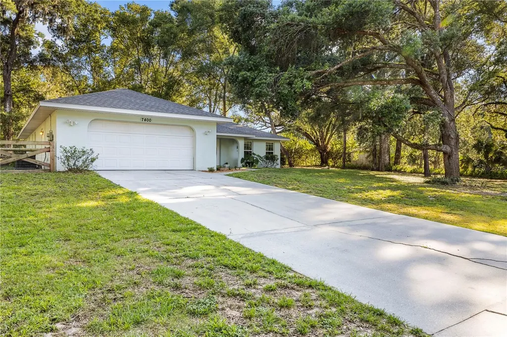 7400 S Eastlake Drive Floral City FL 34436