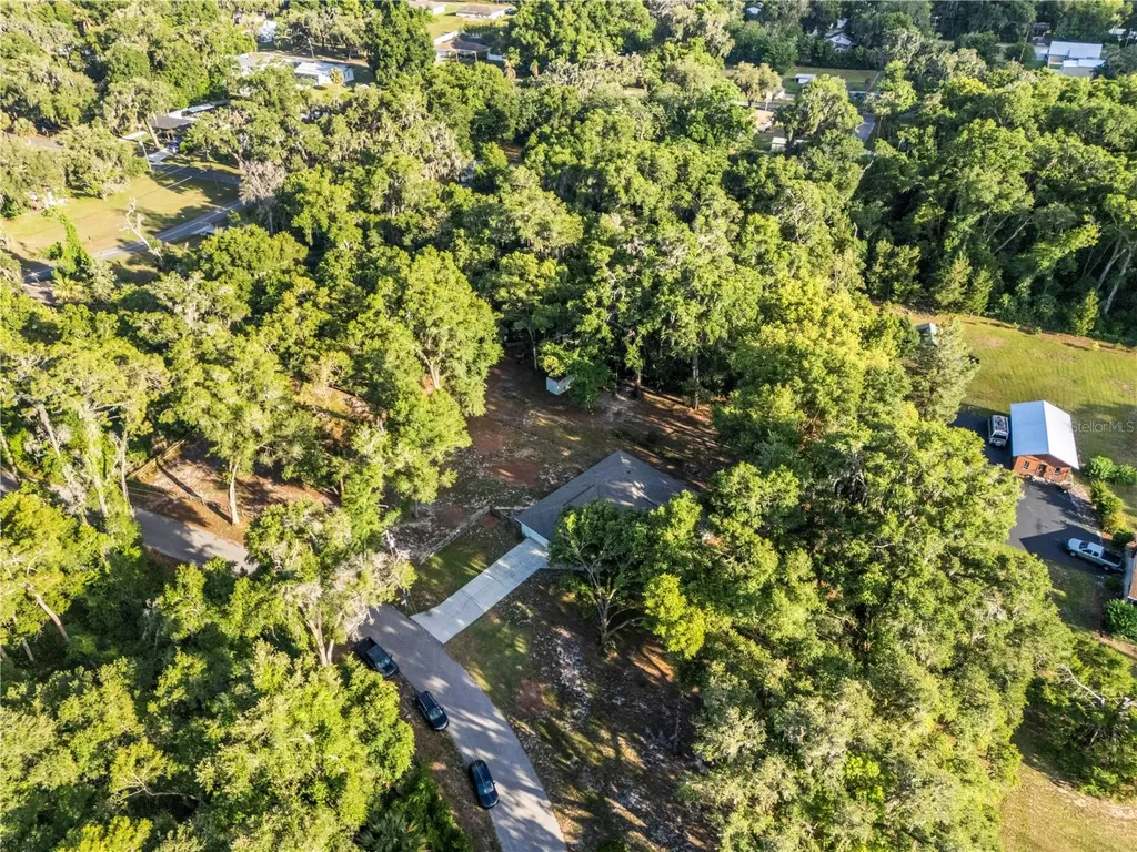 7400 S Eastlake Drive Floral City FL 34436