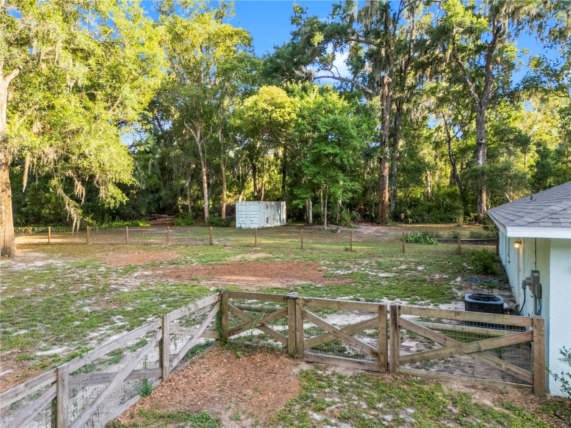 7400 S Eastlake Drive Floral City FL 34436
