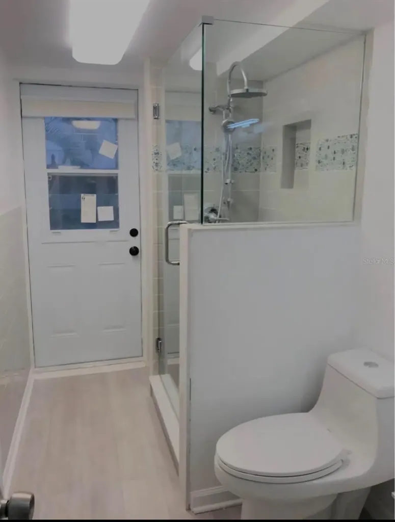 235 1/2 7th Avenue NE St Petersburg FL 33701