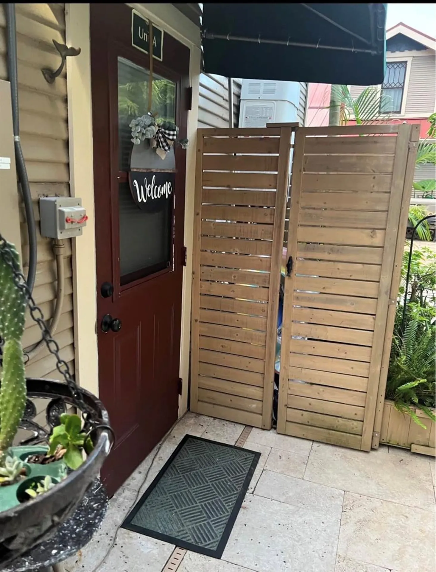 235 1/2 7th Avenue NE St Petersburg FL 33701