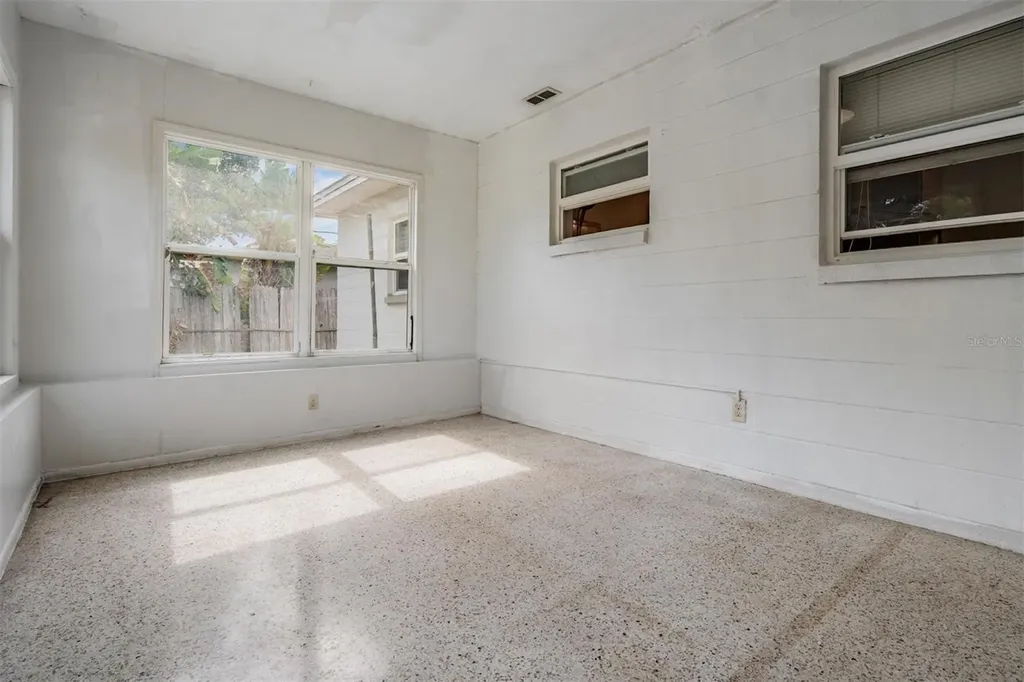 4357 32nd Avenue N St Petersburg FL 33713