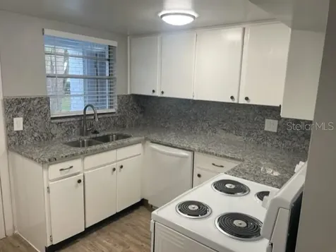 2501 Renatta Drive Belleair Bluffs FL 33770