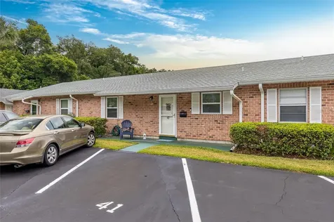 41 Fairway Court Deland FL 32724