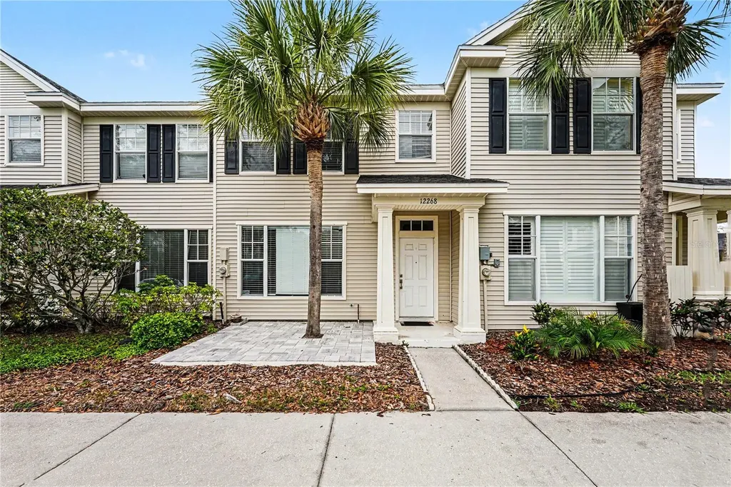 12268 Country White Circle Tampa FL 33635