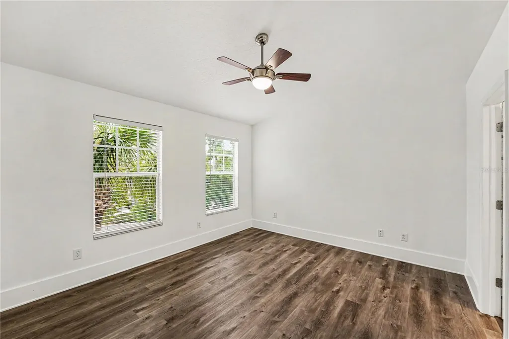 12268 Country White Circle Tampa FL 33635