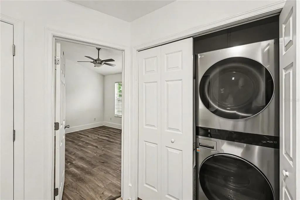 12268 Country White Circle Tampa FL 33635