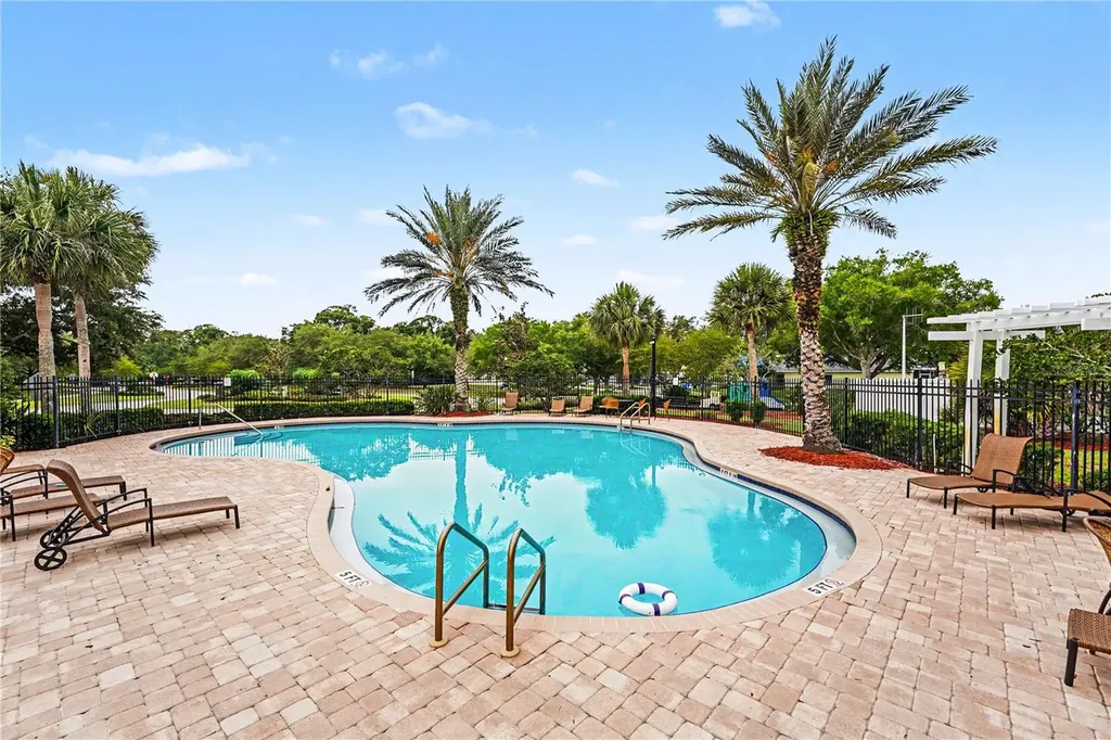 12268 Country White Circle Tampa FL 33635