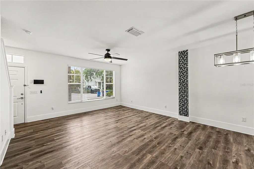 12268 Country White Circle Tampa FL 33635