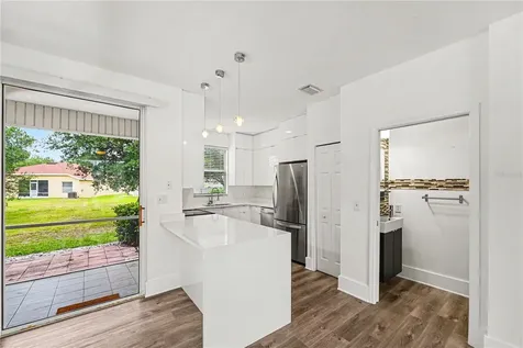 12268 Country White Circle Tampa FL 33635