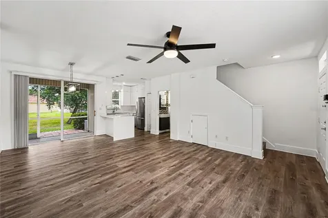 12268 Country White Circle Tampa FL 33635