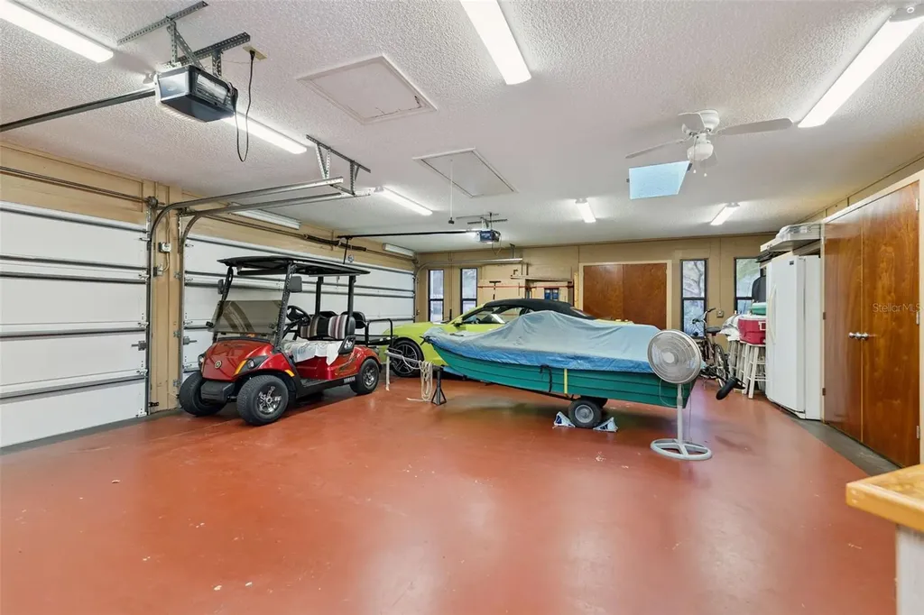 1041 Country Lake Circle Lake Wales FL 33898