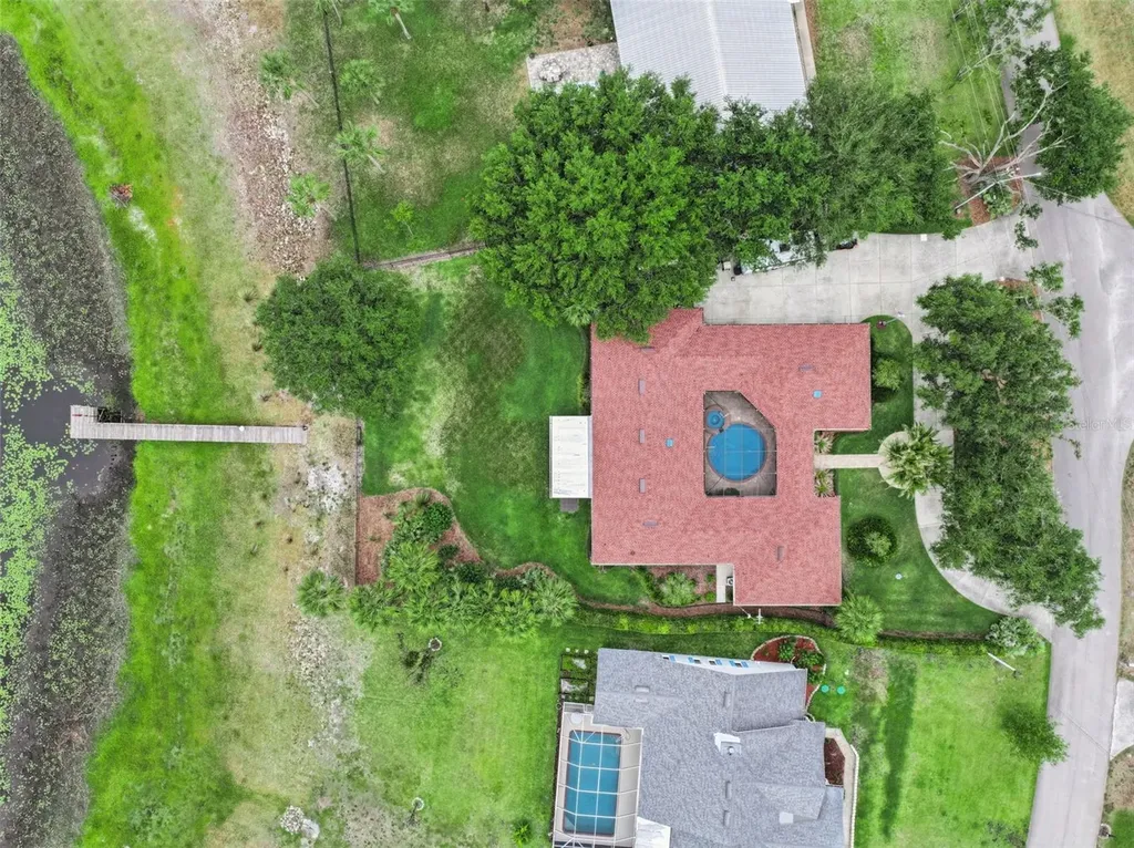 1041 Country Lake Circle Lake Wales FL 33898