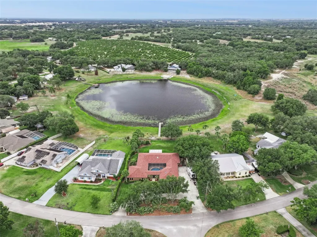 1041 Country Lake Circle Lake Wales FL 33898