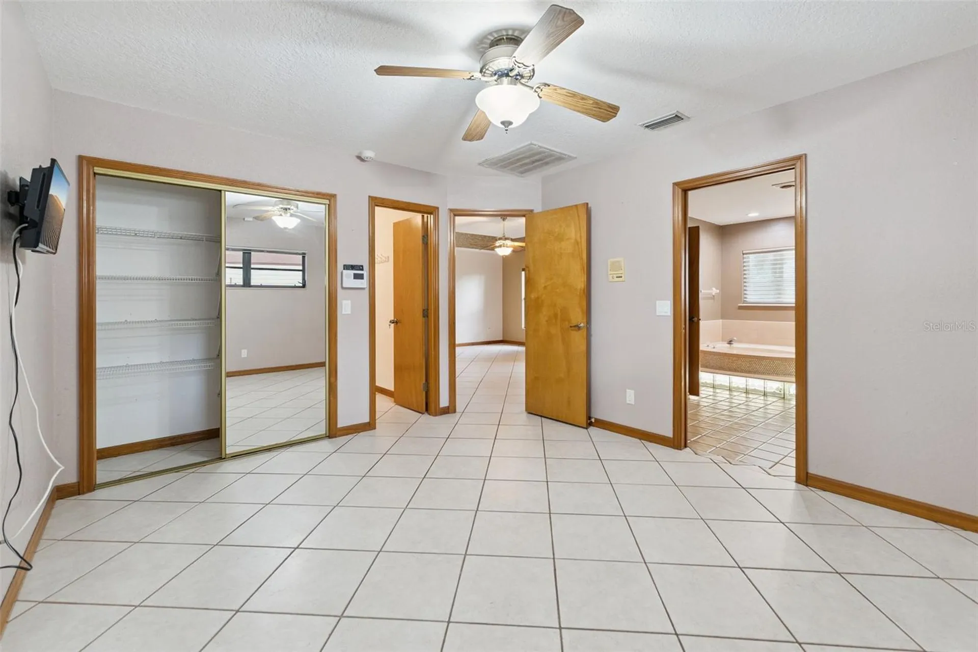 1041 Country Lake Circle Lake Wales FL 33898