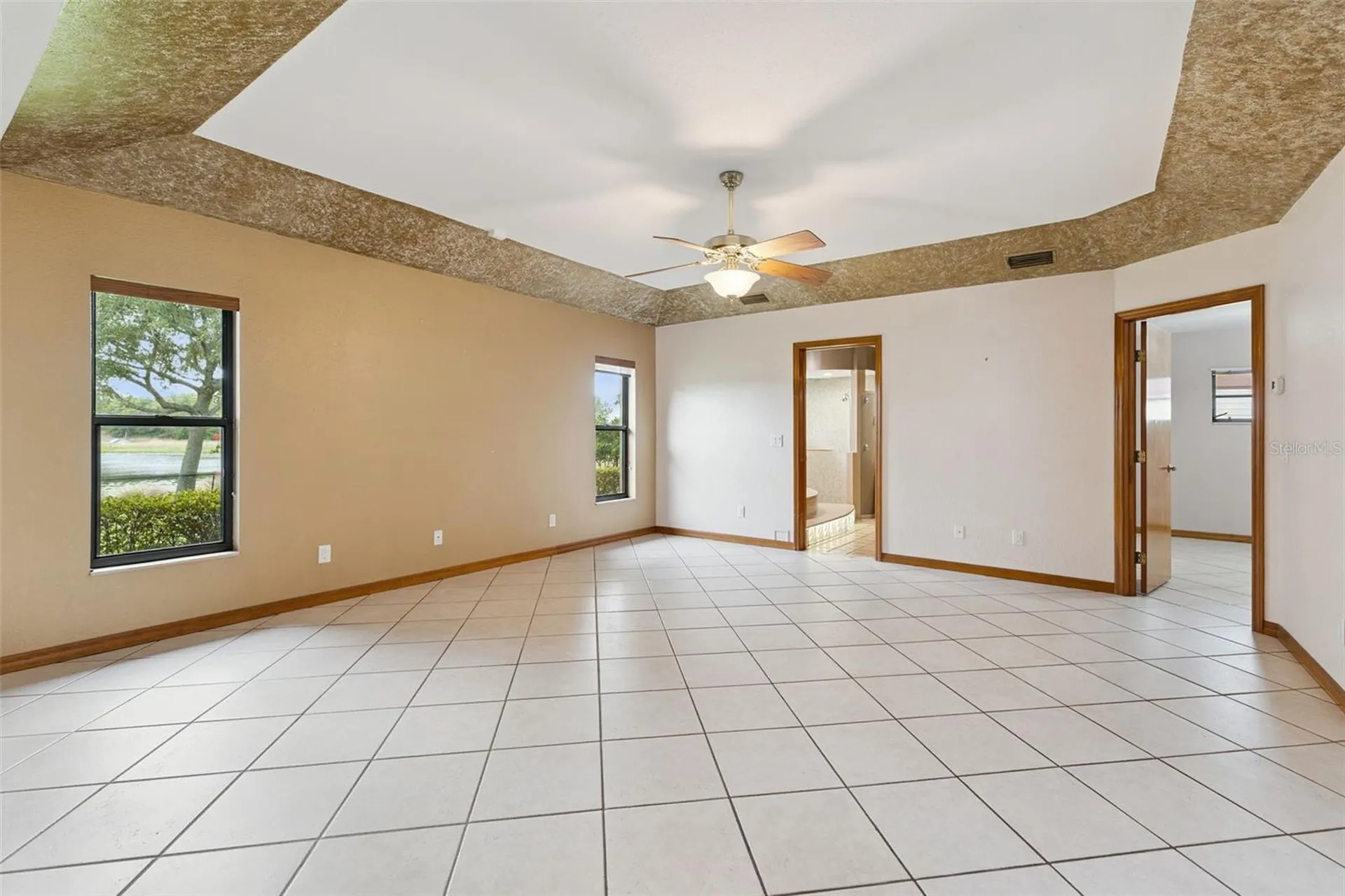 1041 Country Lake Circle Lake Wales FL 33898