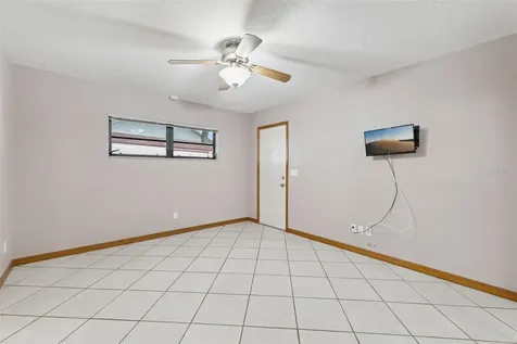 1041 Country Lake Circle Lake Wales FL 33898