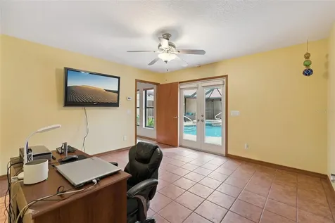 1041 Country Lake Circle Lake Wales FL 33898