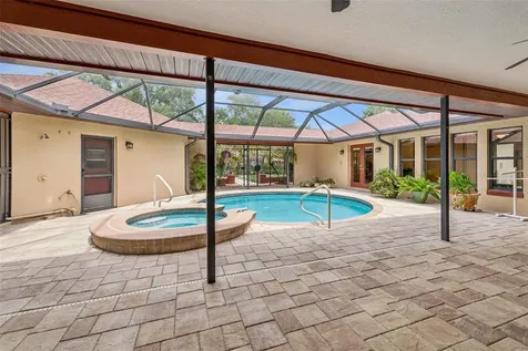 1041 Country Lake Circle Lake Wales FL 33898