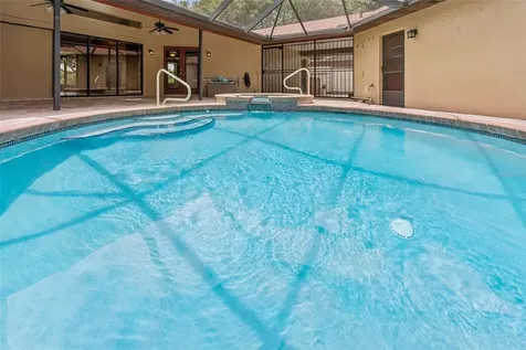 1041 Country Lake Circle Lake Wales FL 33898