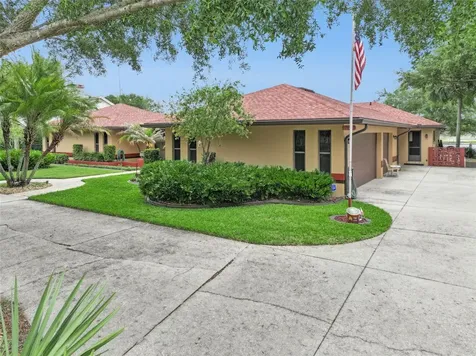 1041 Country Lake Circle Lake Wales FL 33898
