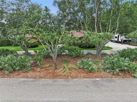 1041 Country Lake Circle Lake Wales FL 33898