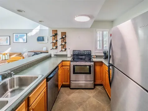 1051 S Highland Street Mount Dora FL 32757