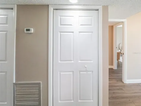 1051 S Highland Street Mount Dora FL 32757