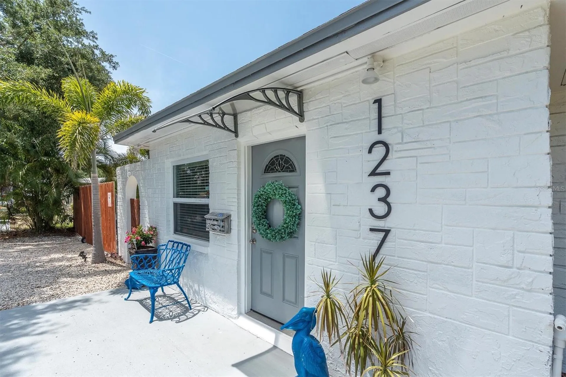 1237 57th Avenue N St Petersburg FL 33703