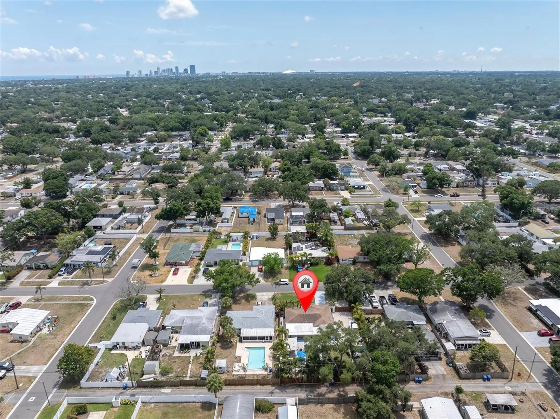 1237 57th Avenue N St Petersburg FL 33703