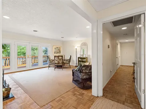 517 Derry Down Road Orlando FL 32806