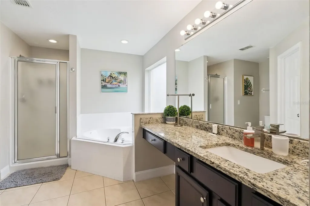 2694 La Isla Court Kissimmee FL 34747