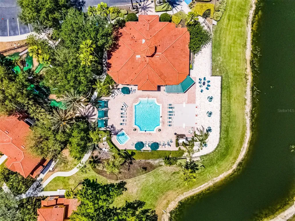 2694 La Isla Court Kissimmee FL 34747