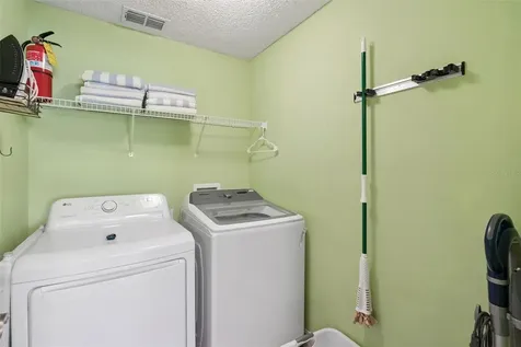 2694 La Isla Court Kissimmee FL 34747