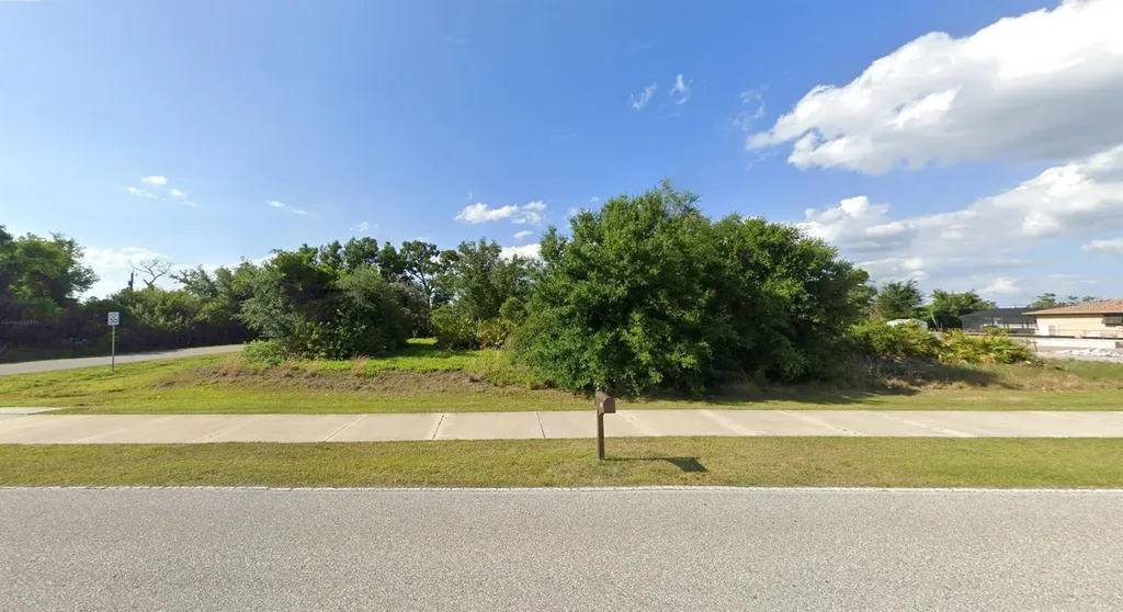10420 Gulfstream Boulevard Englewood FL 34224