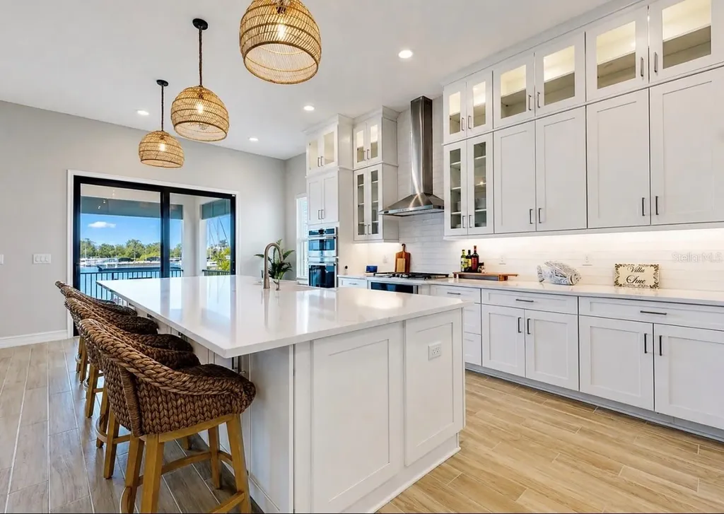3016 Christophers Watch Lane Ruskin FL 33570