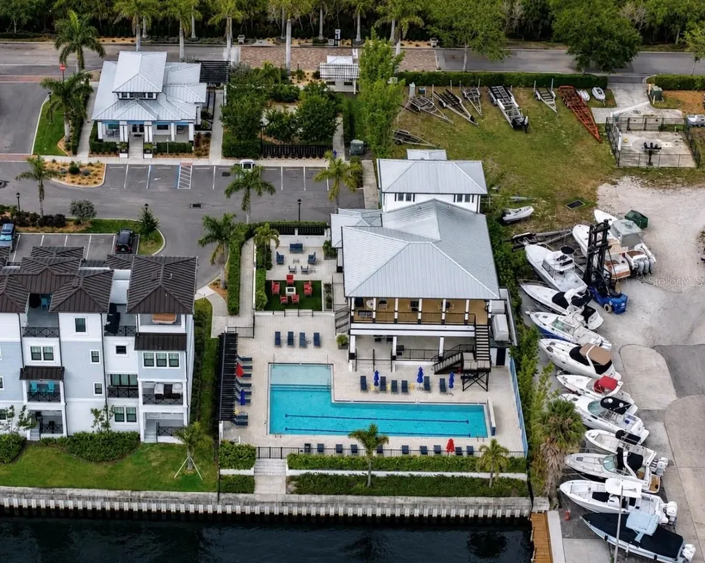 3016 Christophers Watch Lane Ruskin FL 33570
