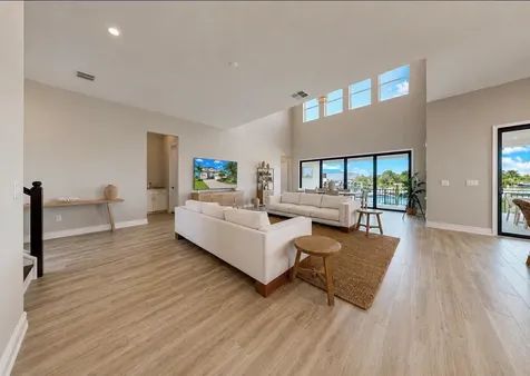 3016 Christophers Watch Lane Ruskin FL 33570